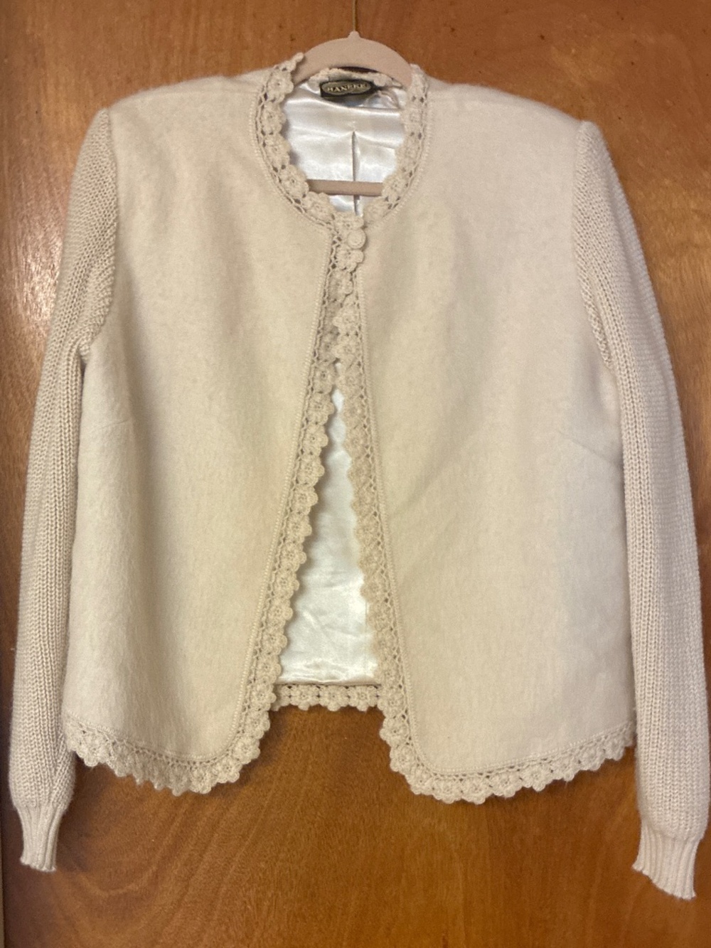 Haneke 100% Baby Alpaca Vintage Cardigan One Button Floral scalloped front lined